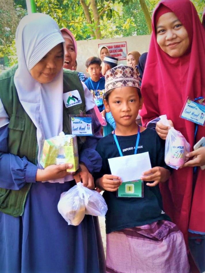 Bantu Anak Yatim And Dhuafa Sehat Di Masa Depan Sukseskan Khitan Massal Sahabat Yatim